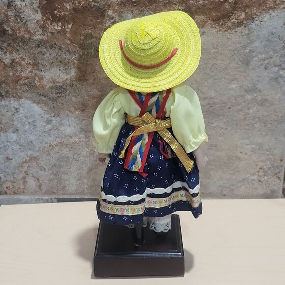 Vintage Porcelain Doll Traditional Outfit Braided Hair Straw Hat - Picture 2 of 10